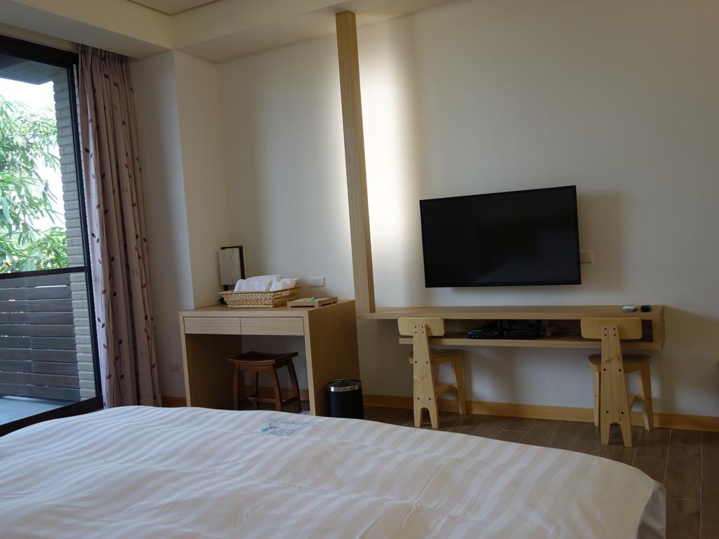 兩腳詩集綠活學旅 L 全自助入住平日旅館 L Jiji Exterior foto